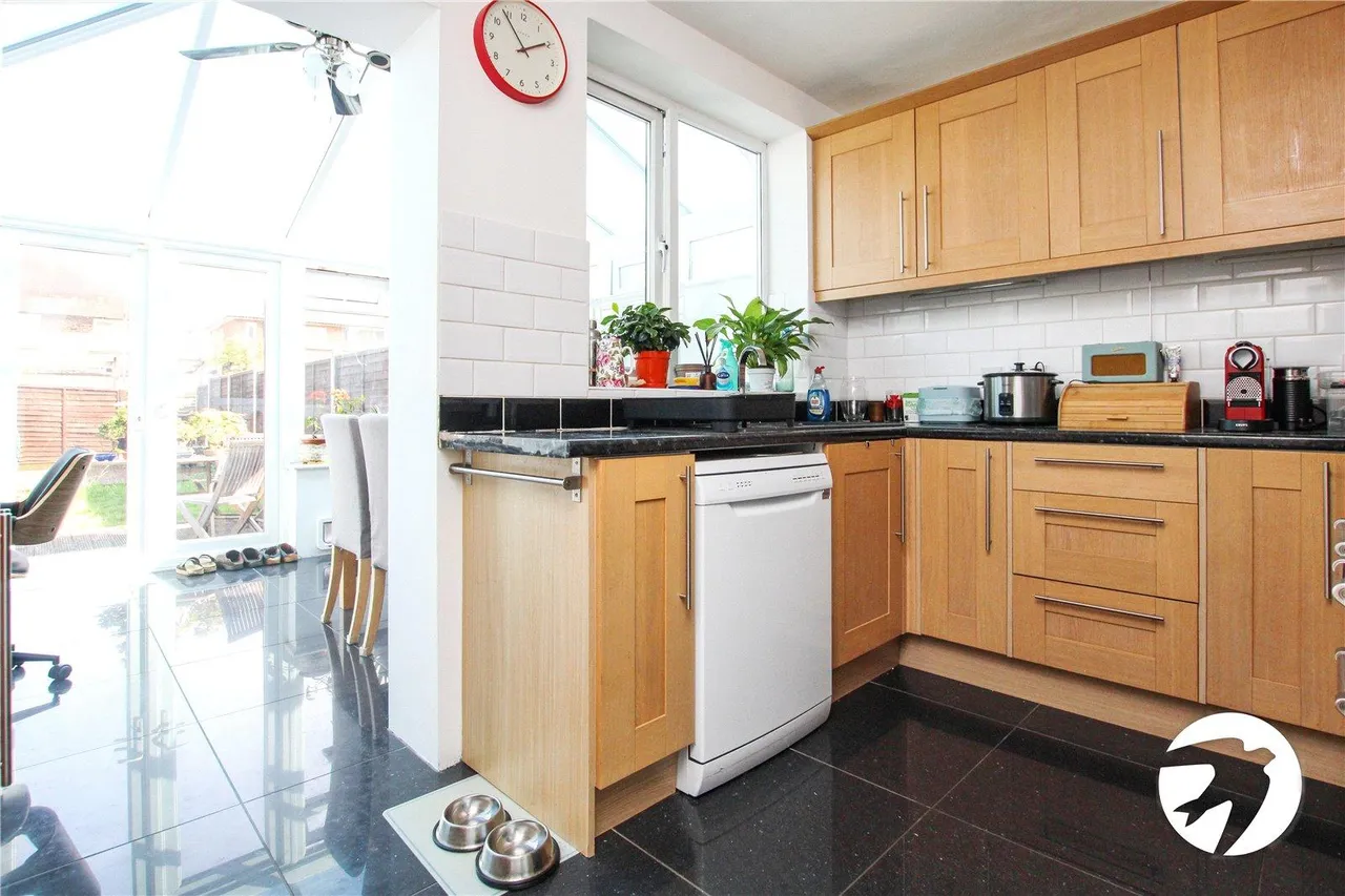 Castlecombe Road, London, SE9, photo 10
