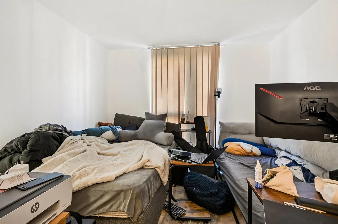 Booth Road, E16, photo 7