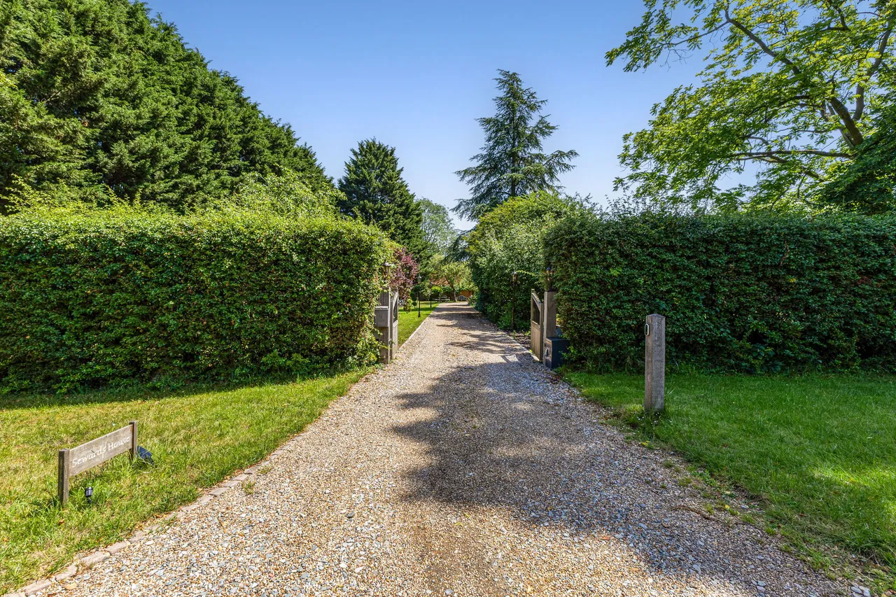 Brickendon Lane, Hertford, SG13, photo 16
