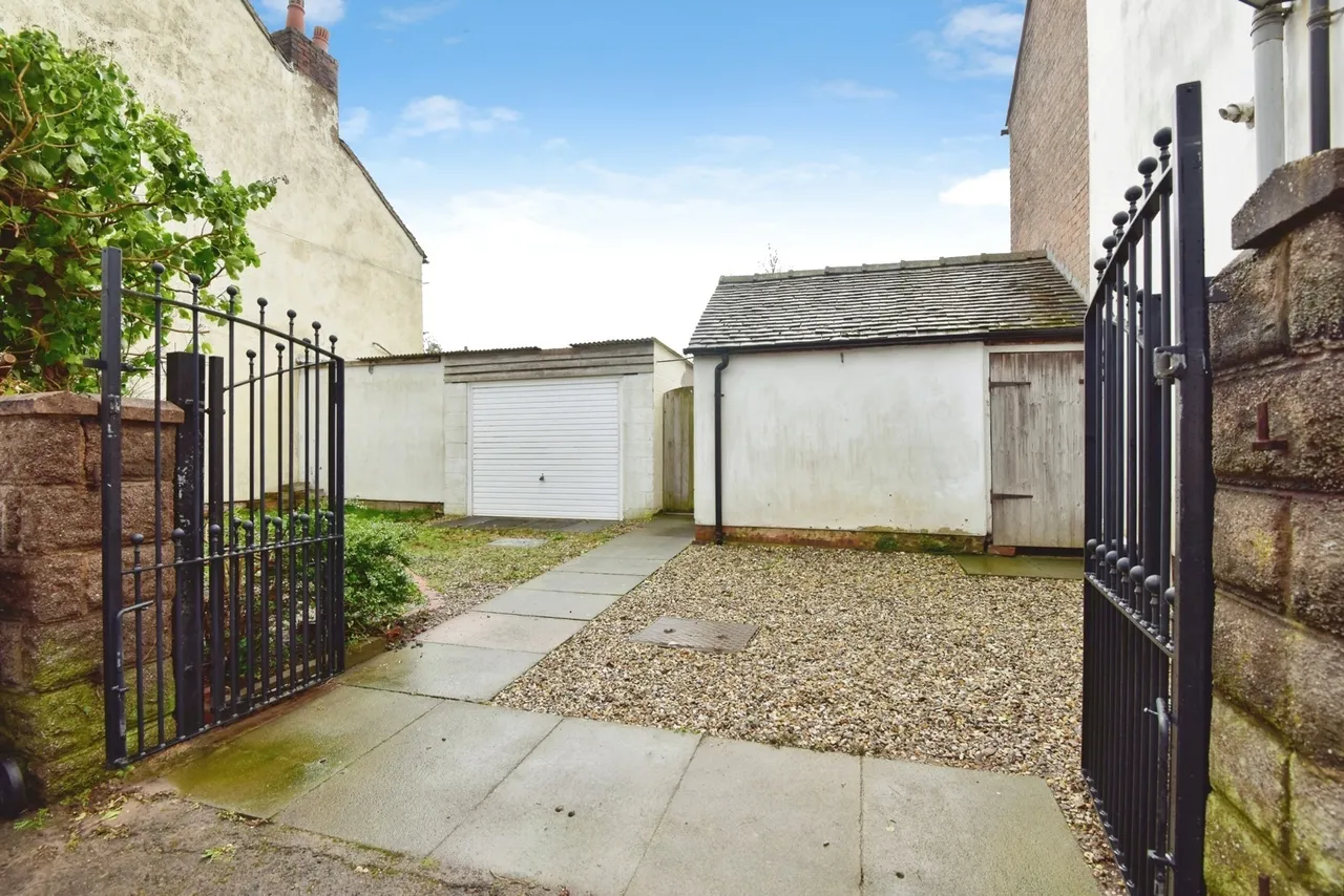Ravens Lane, Bignall End, Stoke-on-Trent, Staffordshire, ST7, photo 2