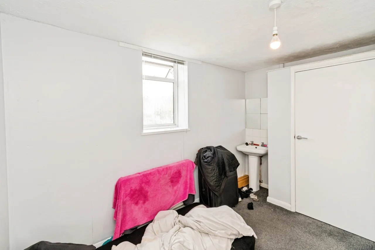 Holt Road, Southampton, SO15, photo 8