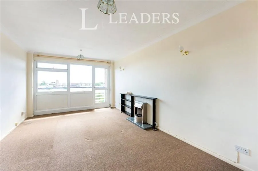 Chichester Court, Rustington, BN16, photo 3