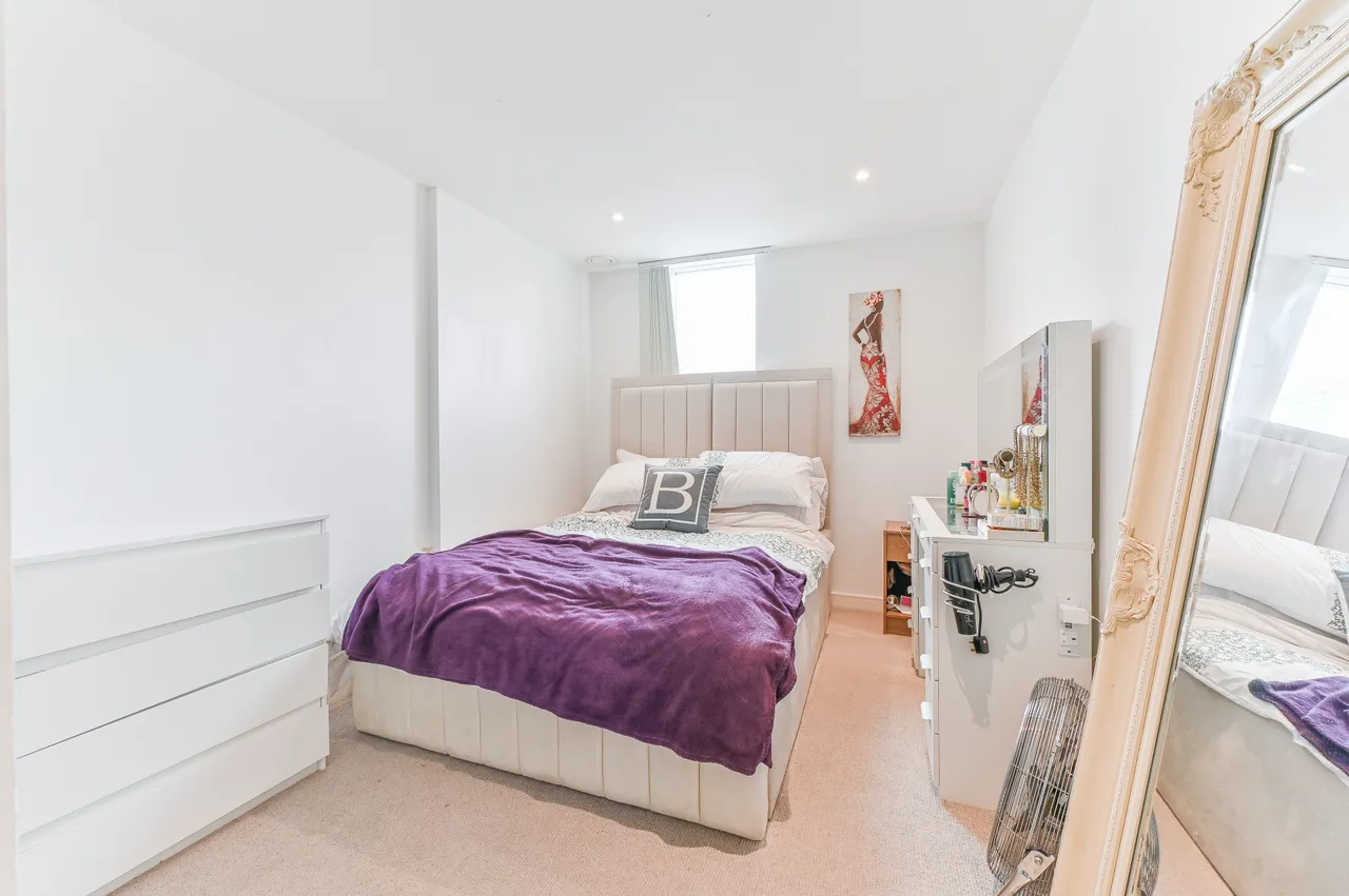 Flat 143, Pinnacle Apartments, 11 Saffron Central Square, Croydon, photo 7