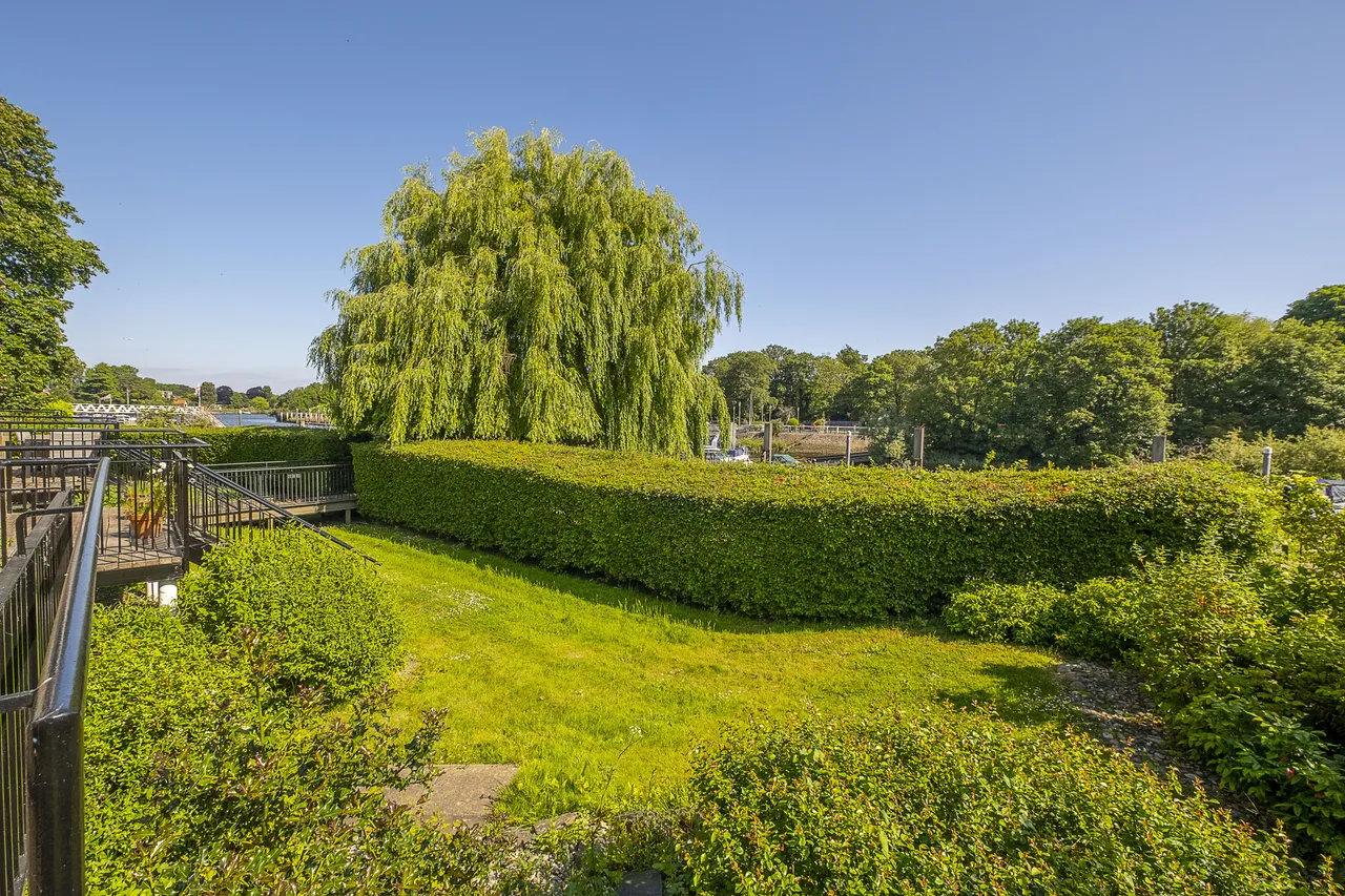 Manor Road, Teddington, TW11, photo 12