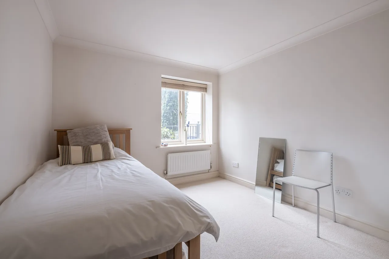 Manor Road, Teddington, TW11, photo 7