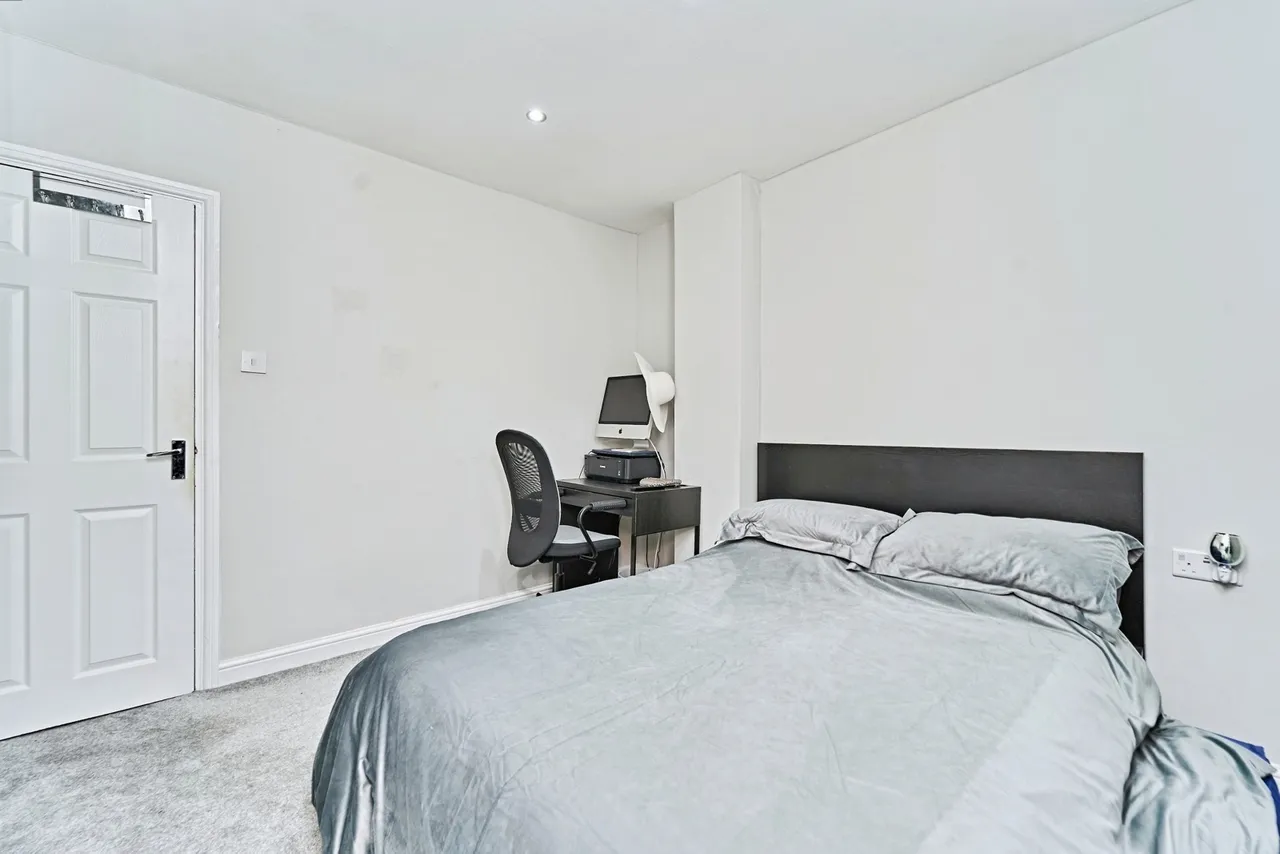 Harden Road, Walsall, West Midlands, WS3, photo 12