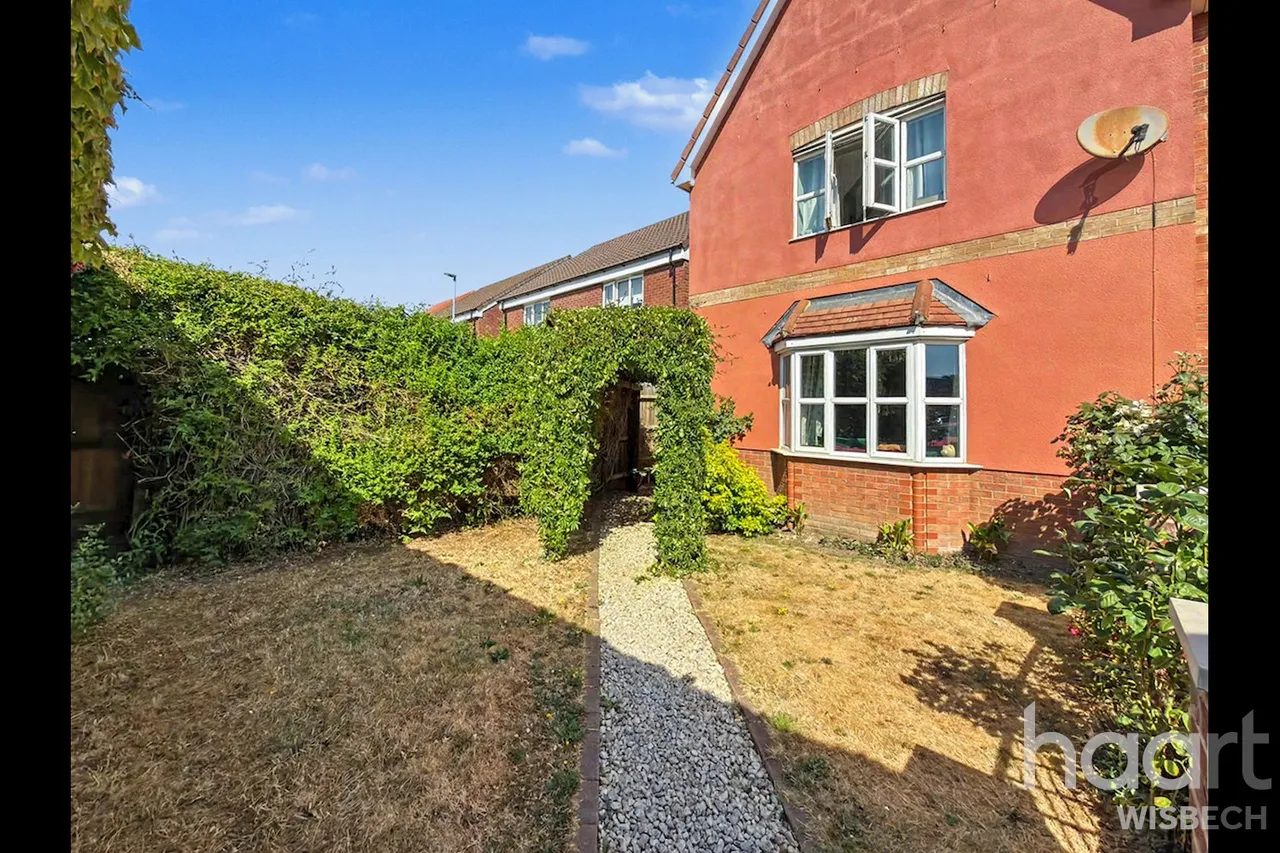 3 bed house for sale, Cedar Way, Elm, PE14