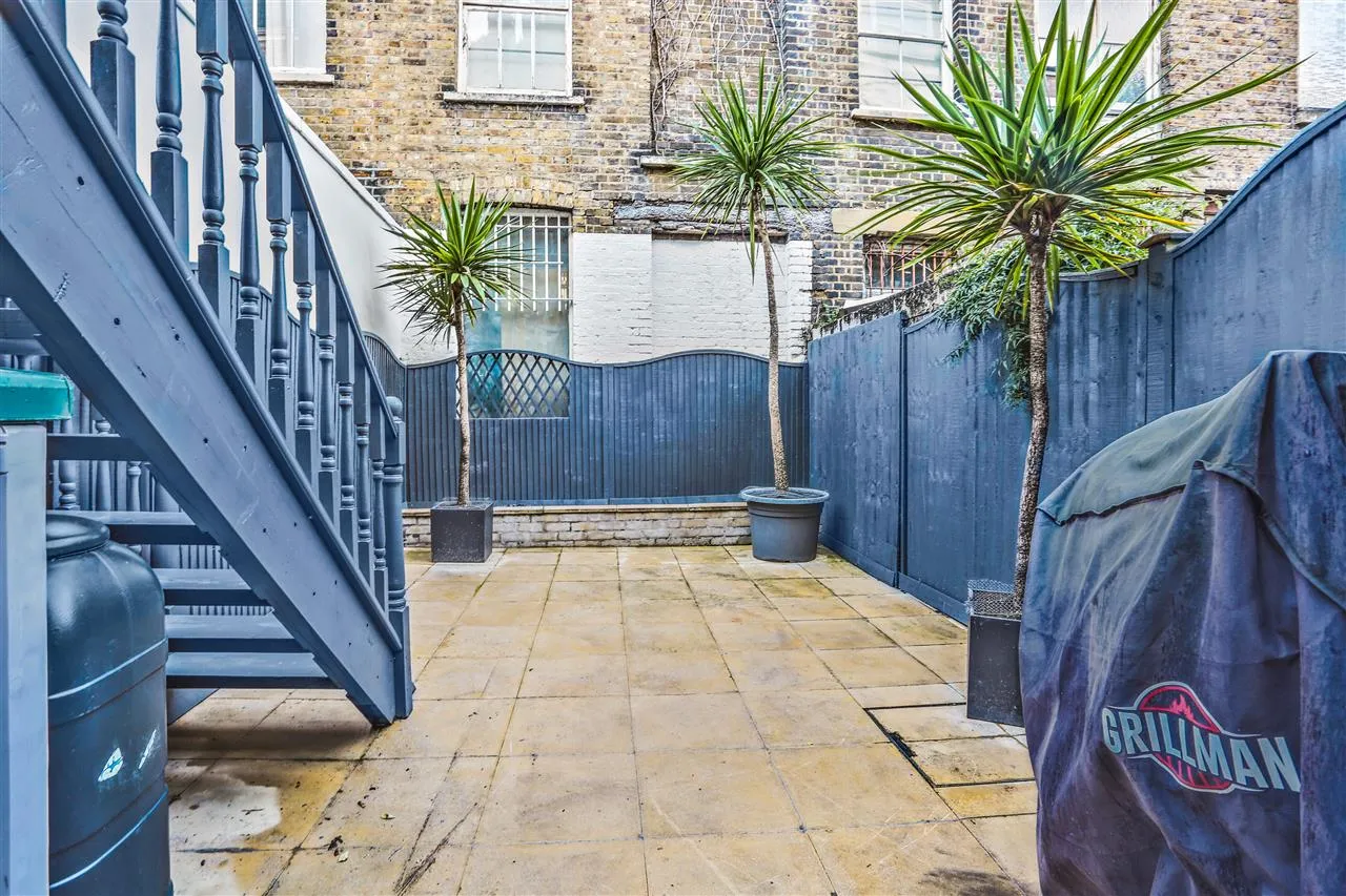Hargrave Road, London, photo 5
