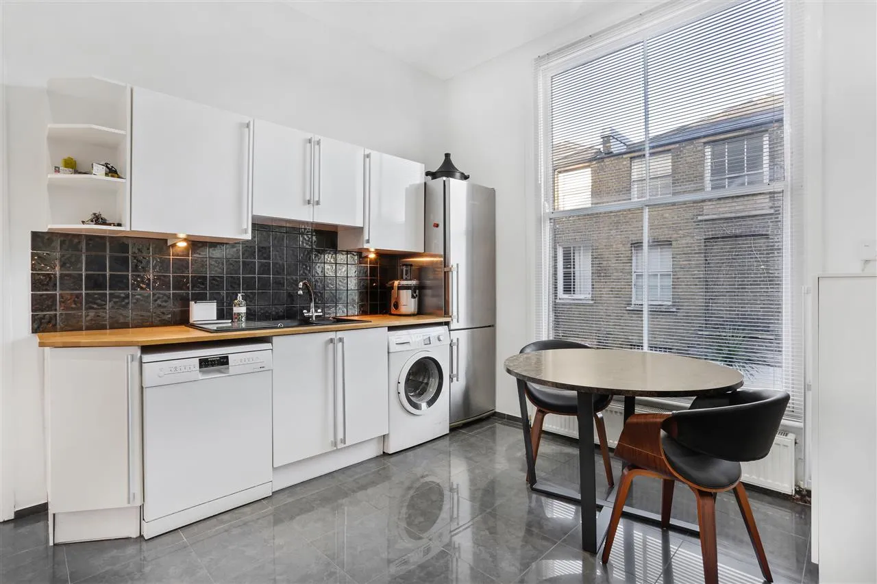 Hargrave Road, London, photo 9