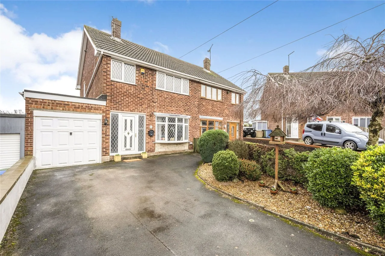 3 bed house for sale — Pagdin Drive, Styrrup, Doncaster, Nottinghamshire, DN11