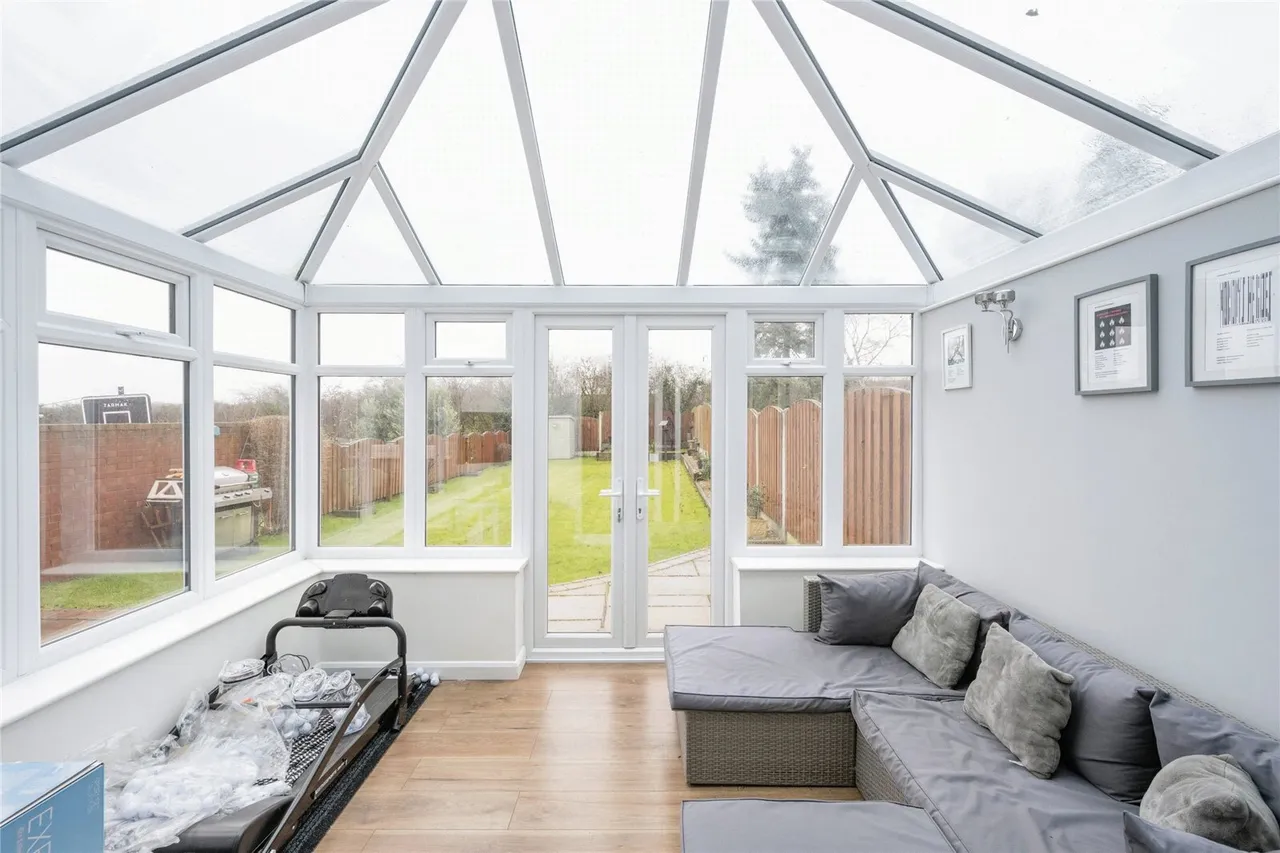 Pagdin Drive, Styrrup, Doncaster, Nottinghamshire, DN11, photo 8