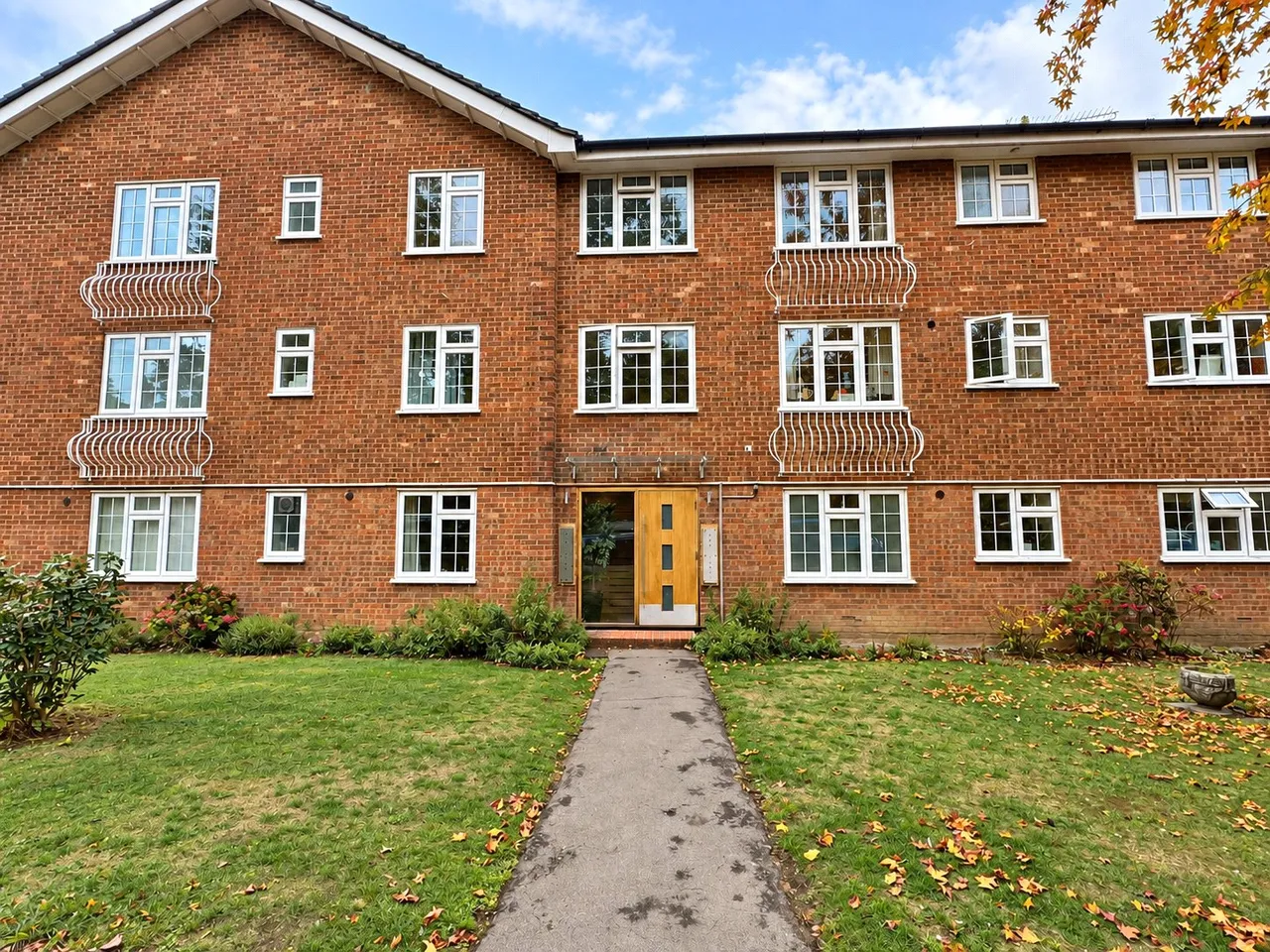 Ferndown Close, Guildford, GU1, photo 8