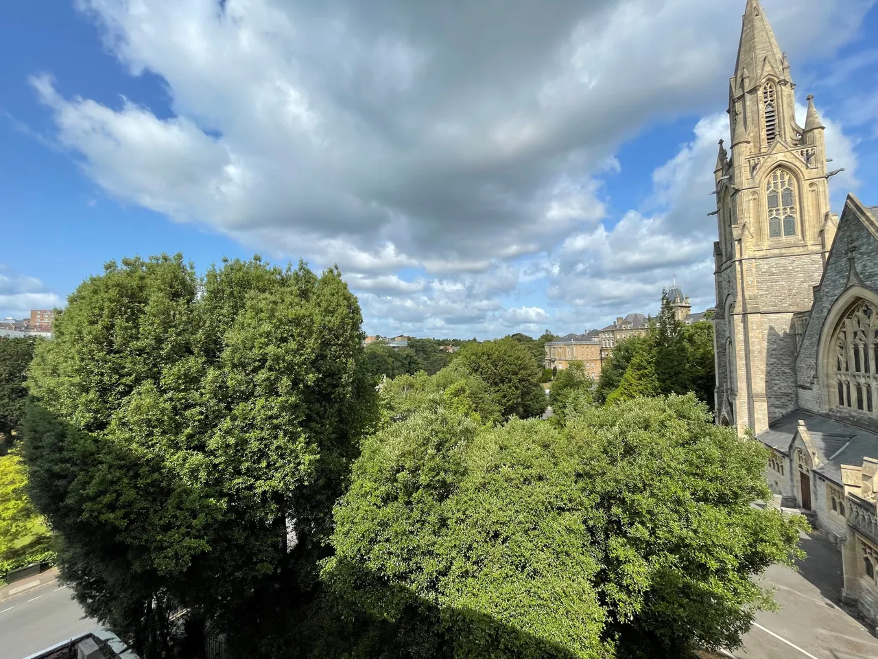 Hampshire Court, Bournemouth, BH2, photo 4