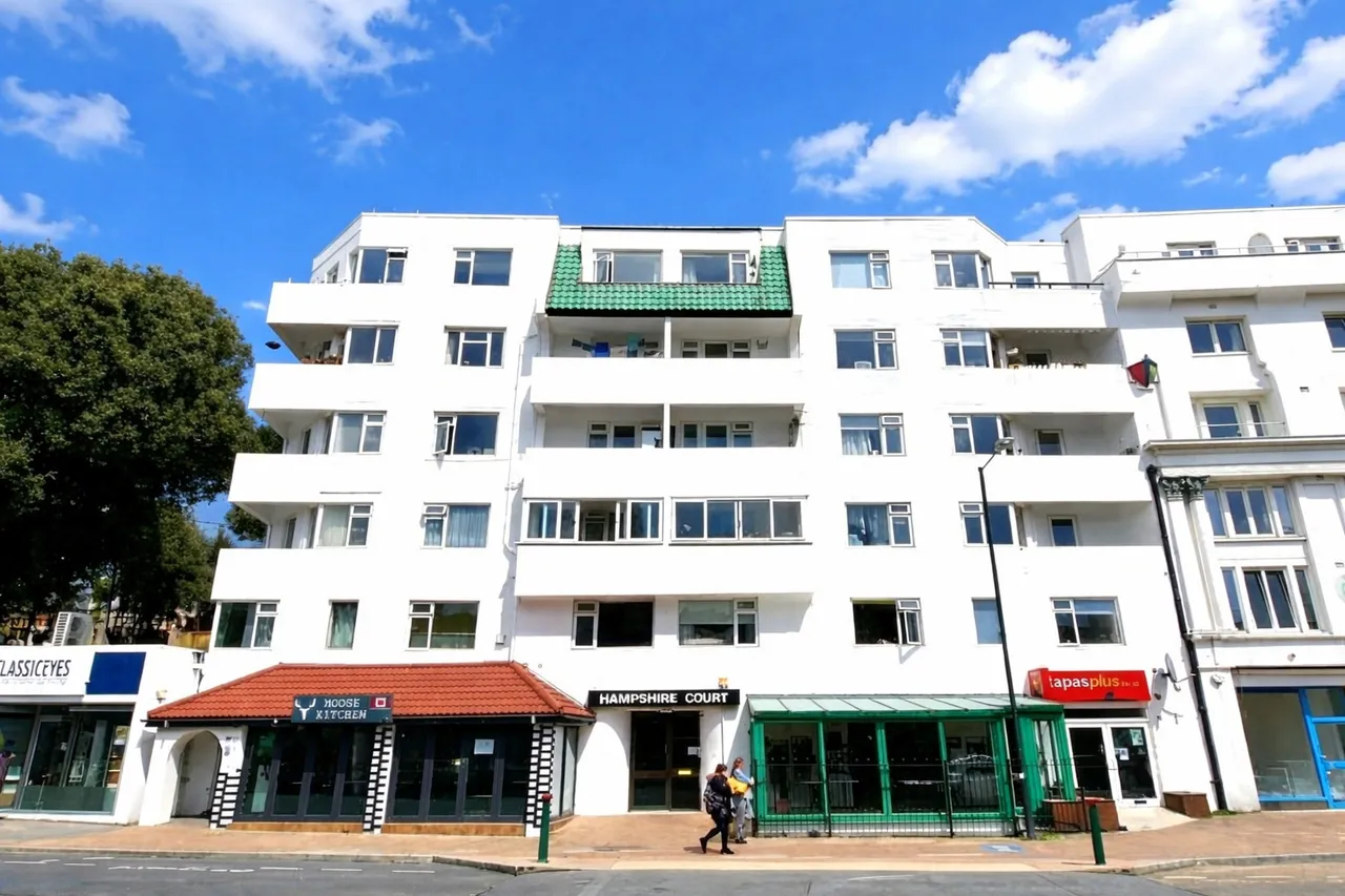 1 bed flat to rent, Hampshire Court, Bournemouth, BH2