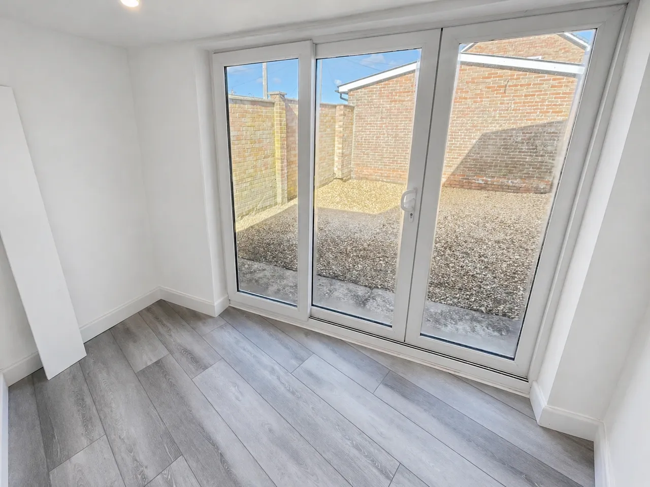 Elizabeth Road, Basingstoke, Basingstoke, RG22 6AX, photo 11