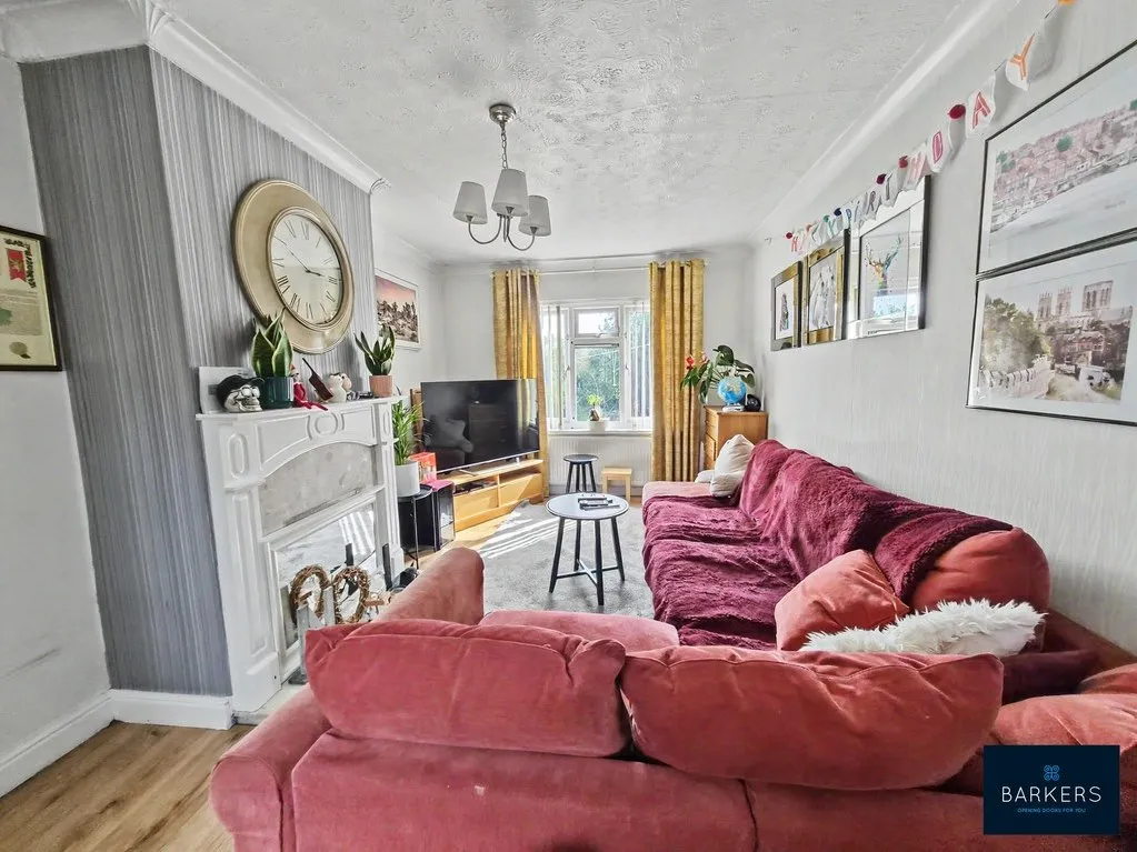 Nussey Avenue, Birstall WF17 9QP, photo 6