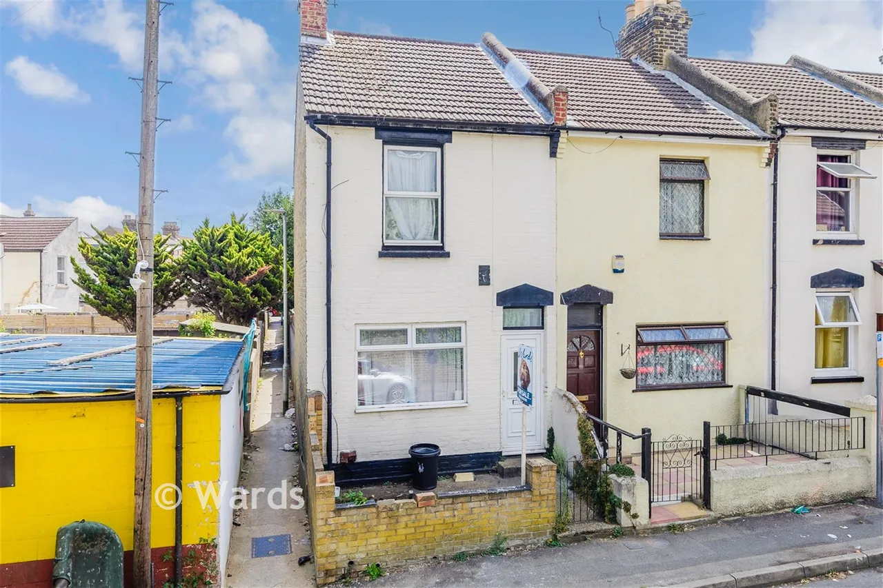 3 bed house for sale, Frederick Road, Gillingham, ME7