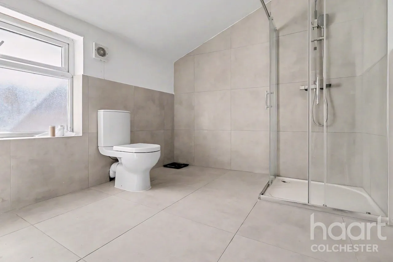 Mersea Road, CO2, photo 8