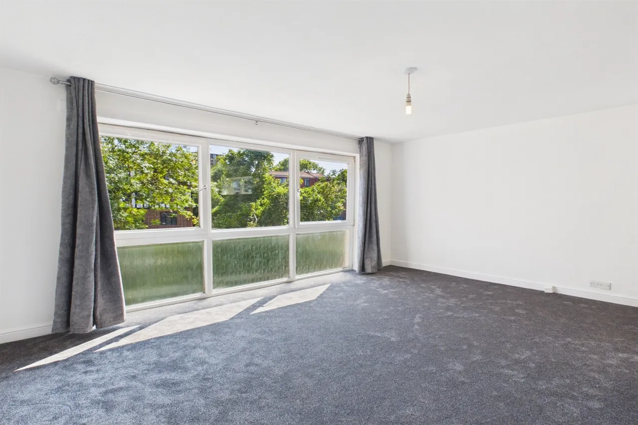 1 bed flat for sale — 97 Addiscombe Road, Croydon, CR0 6SH