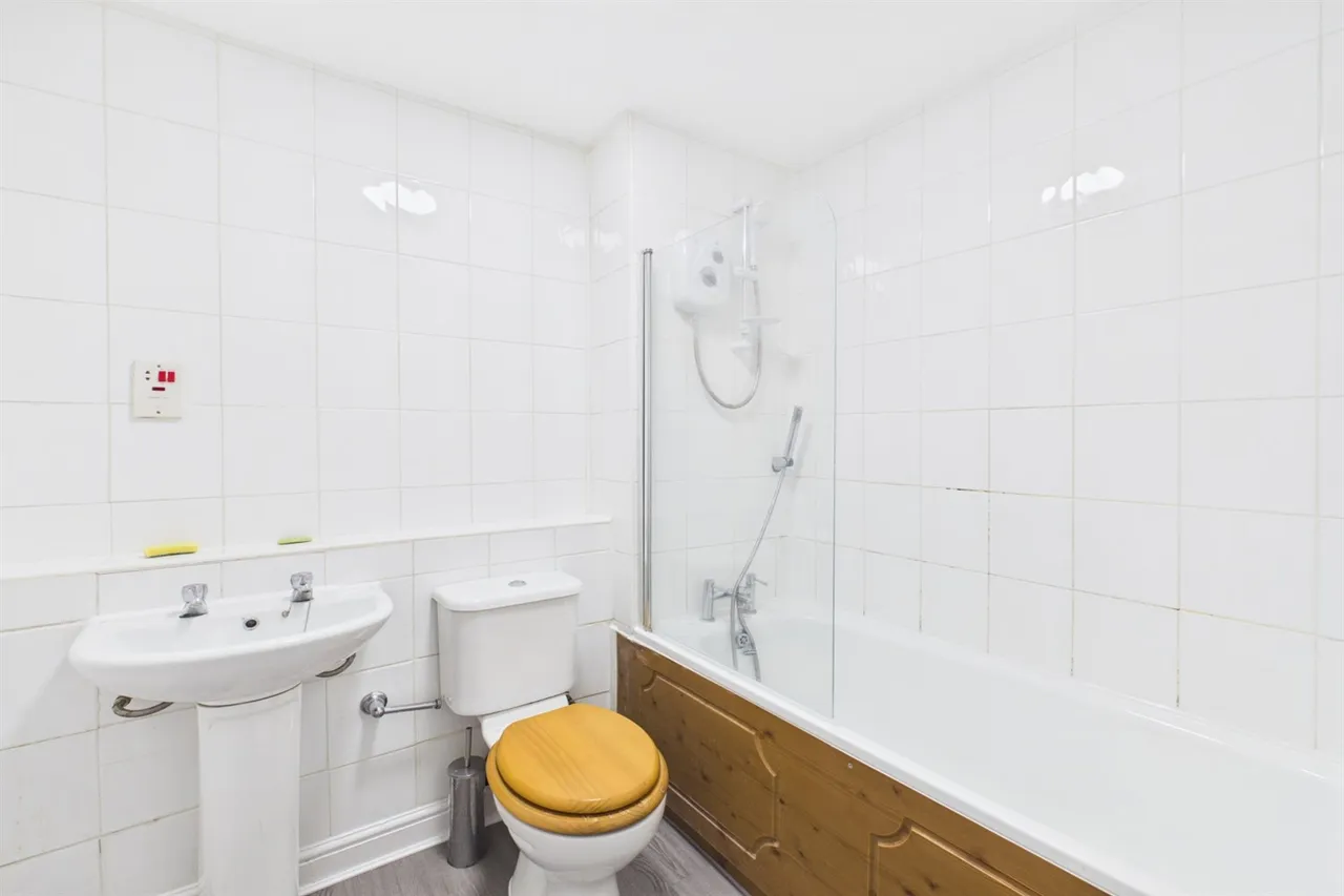 97 Addiscombe Road, Croydon, CR0 6SH, photo 8