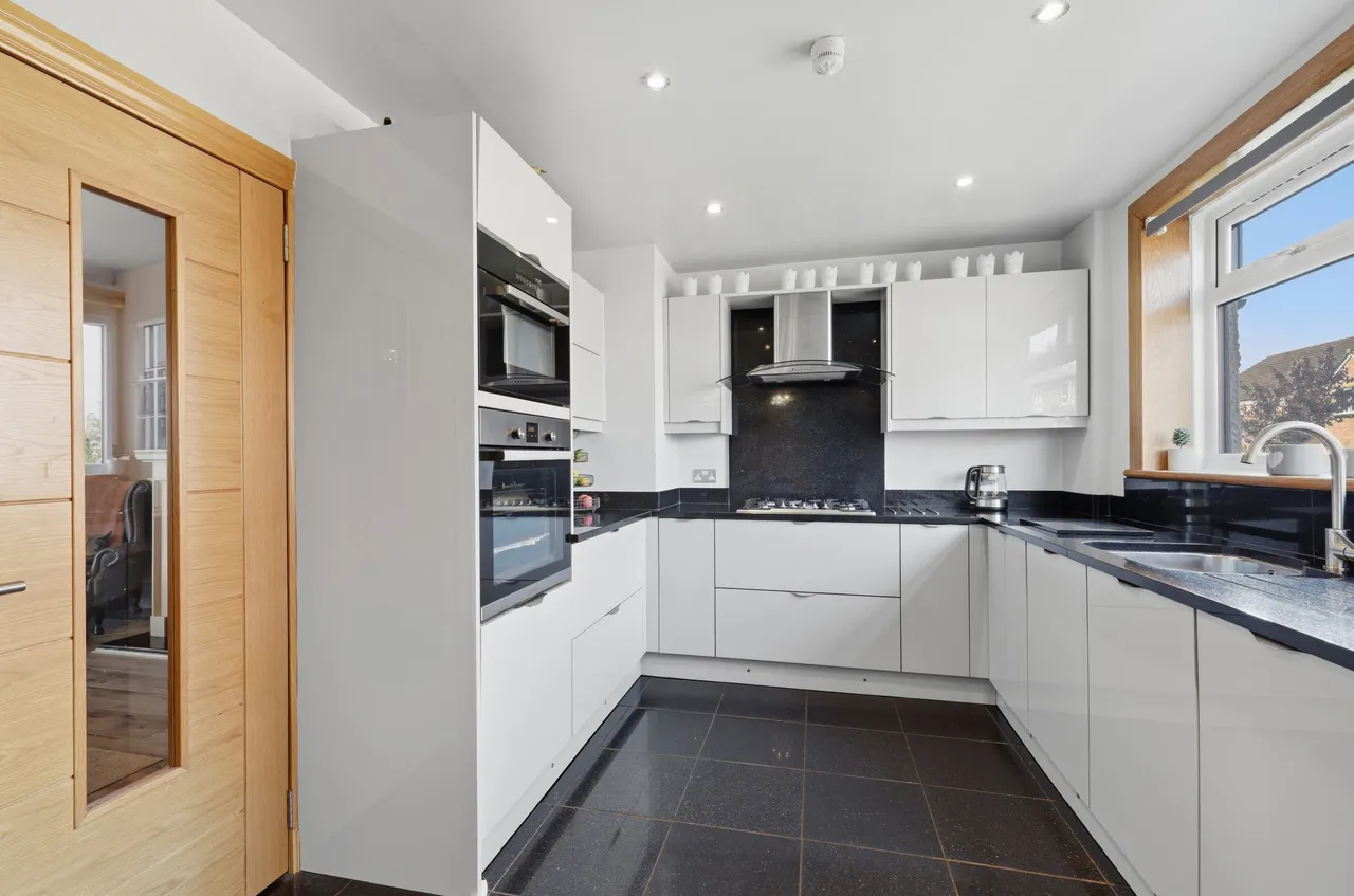 Robb Terrace, Kirkintilloch, G66, photo 3