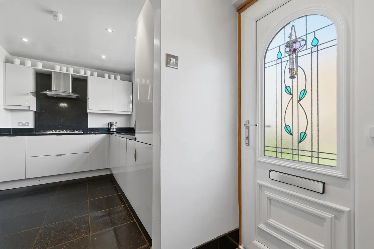Robb Terrace, Kirkintilloch, G66, photo 4