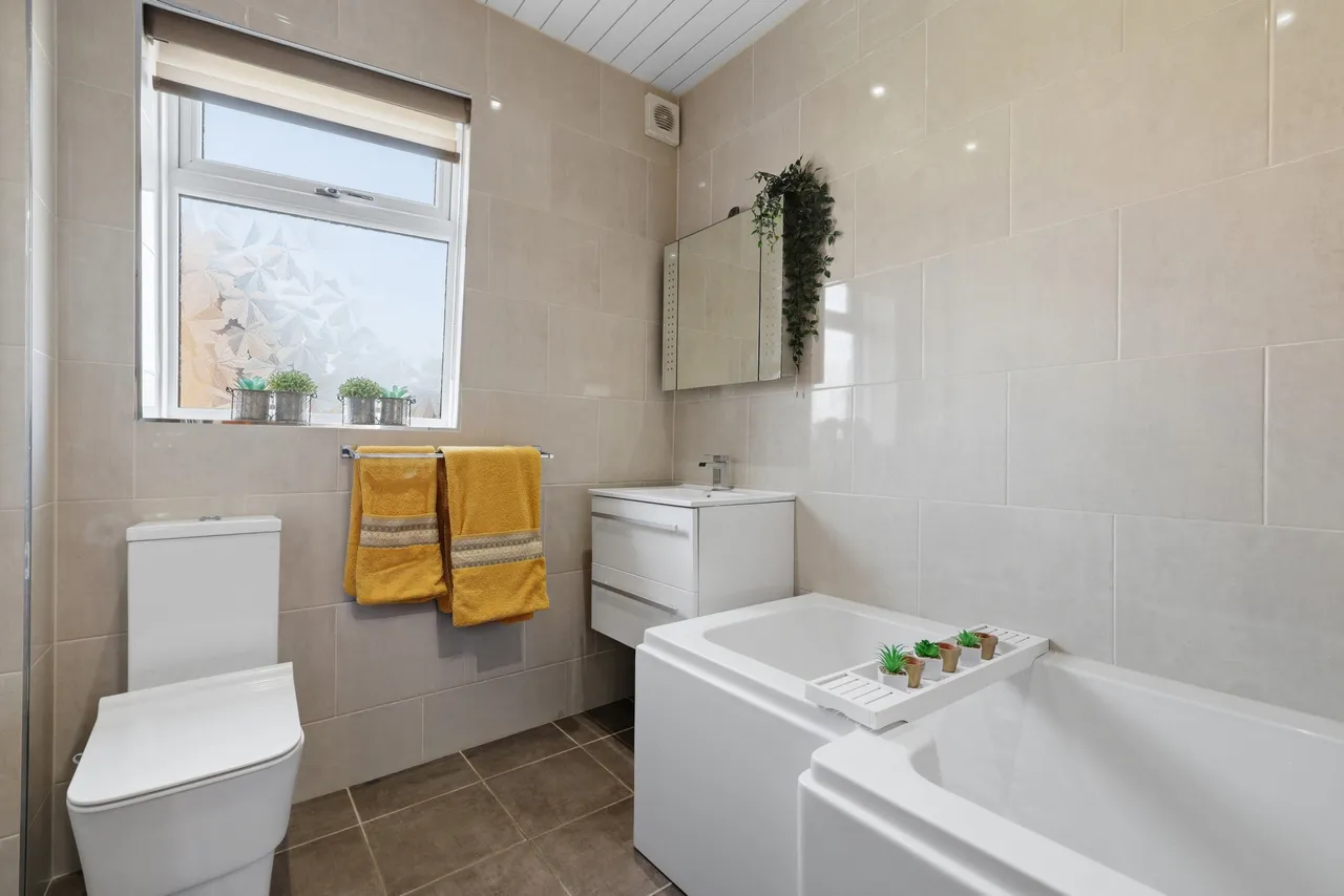Robb Terrace, Kirkintilloch, G66, photo 14