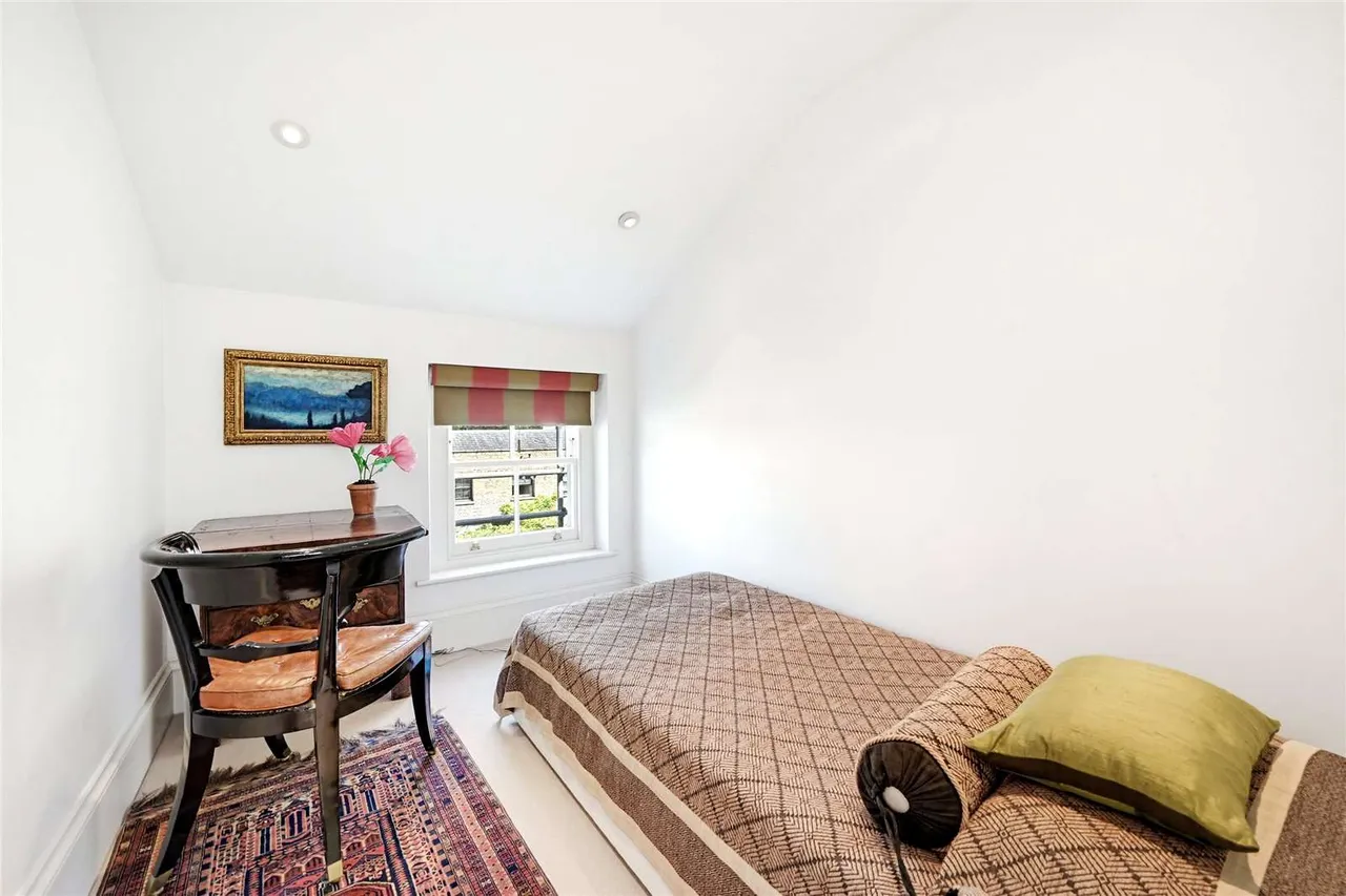 Palace Gardens Terrace, London, W8 4RR, photo 8