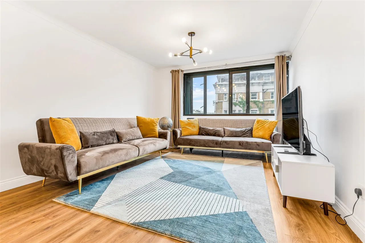 Earls Court Road, London, SW5, photo 13