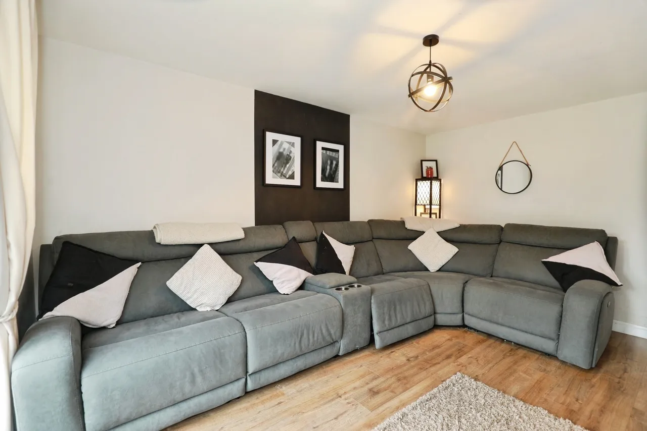 James Gibbons Road, Crewe, Cheshire, CW1, photo 2