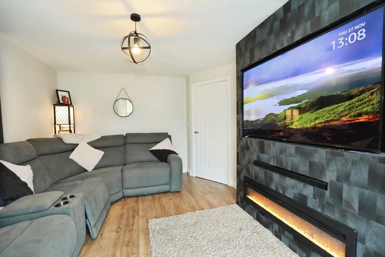James Gibbons Road, Crewe, Cheshire, CW1, photo 3