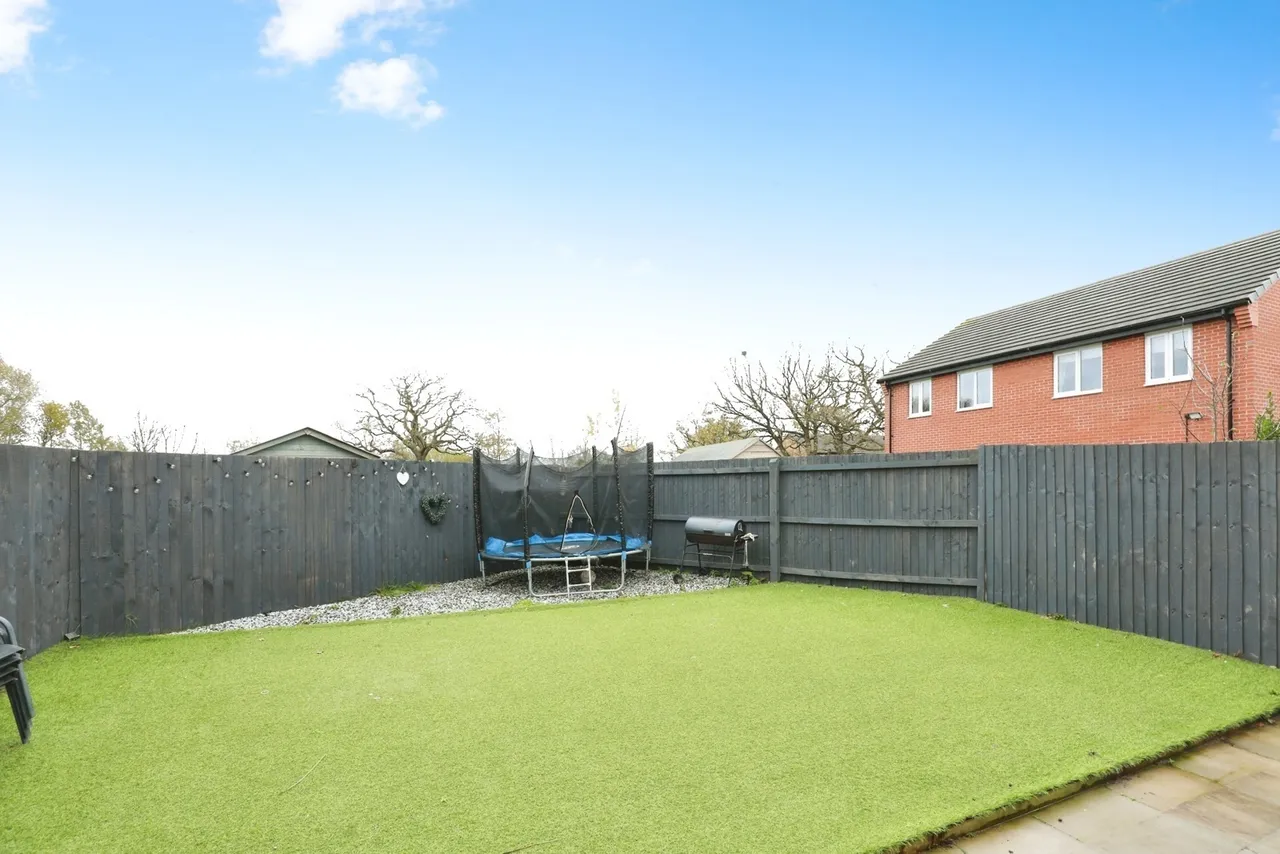 James Gibbons Road, Crewe, Cheshire, CW1, photo 17