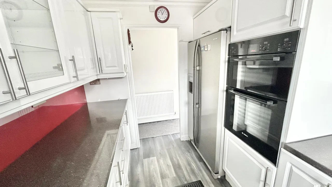 Agnes Close, Oldham, OL9, photo 6