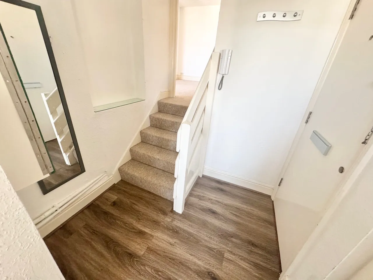 West Hill Road, BH2, photo 5