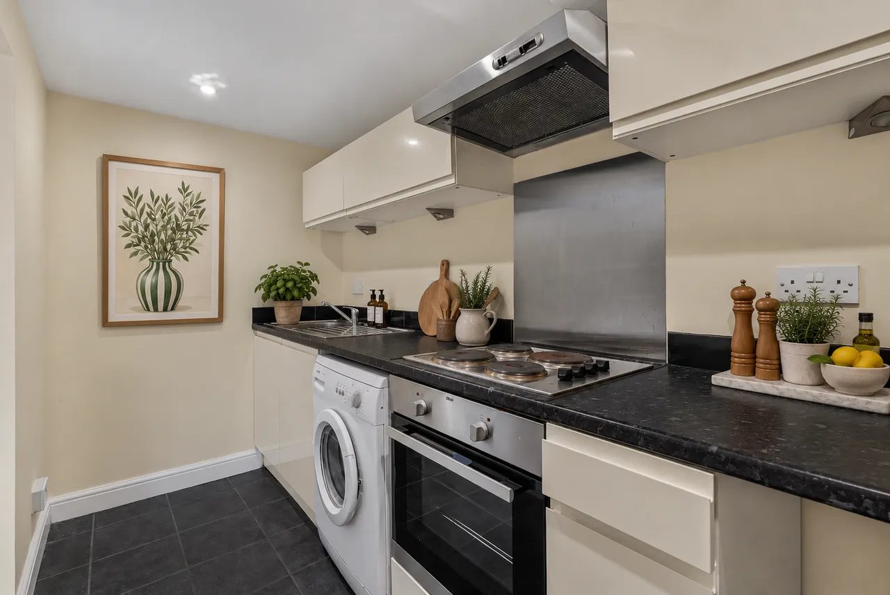 Carlton Street, Cheltenham, GL52, photo 22