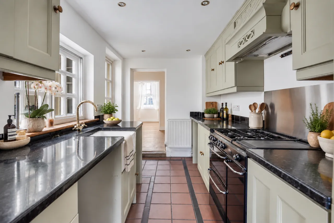 Carlton Street, Cheltenham, GL52, photo 10