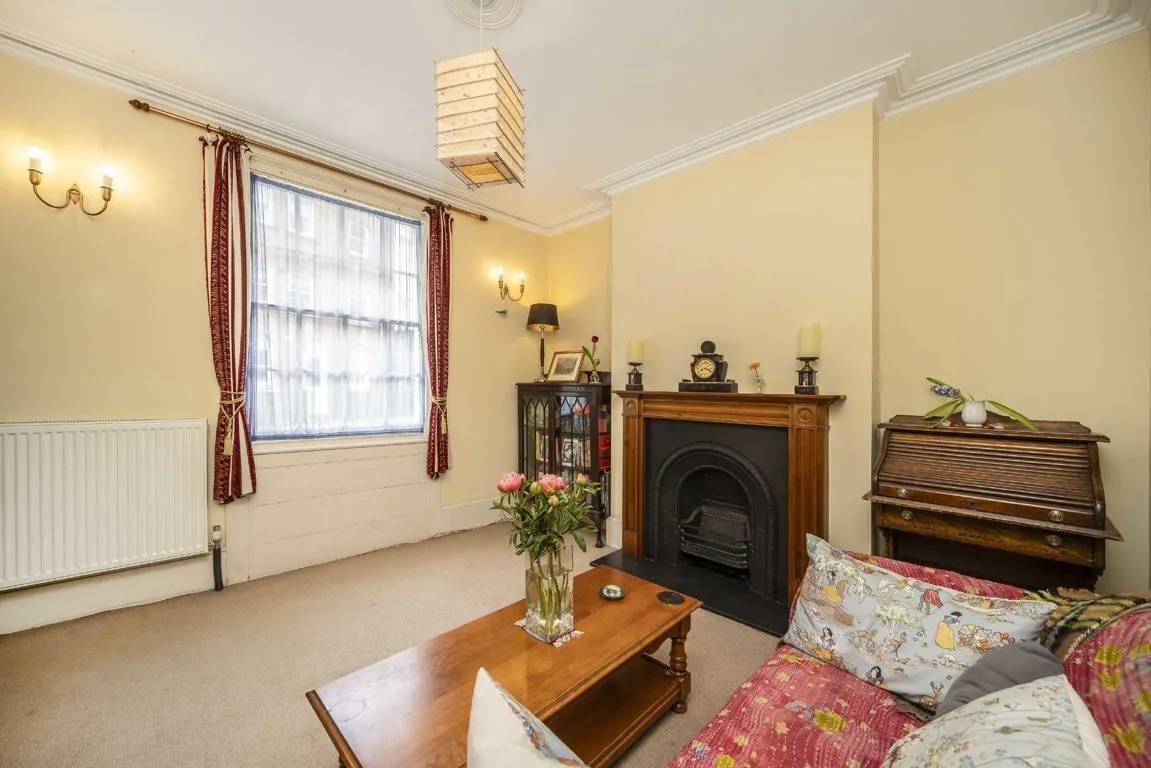 Clerkenwell Close, EC1R, photo 12