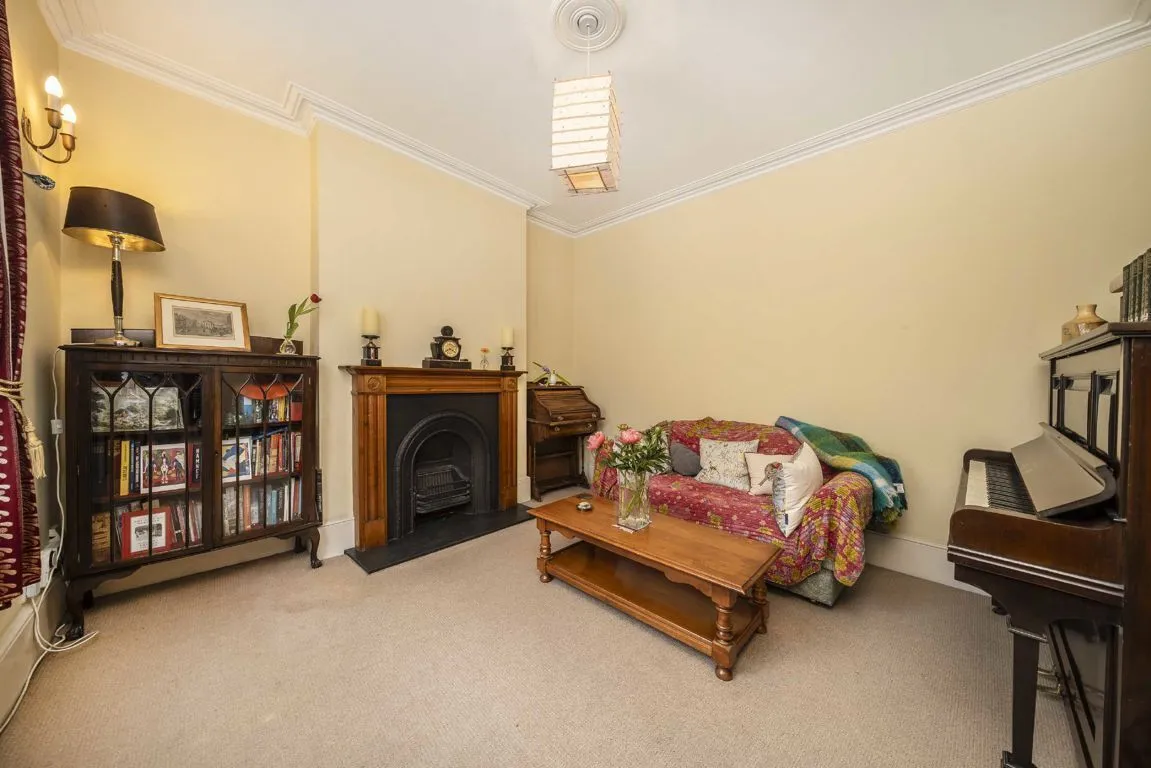 Clerkenwell Close, EC1R, photo 6