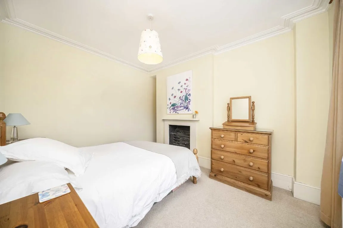 Clerkenwell Close, EC1R, photo 4