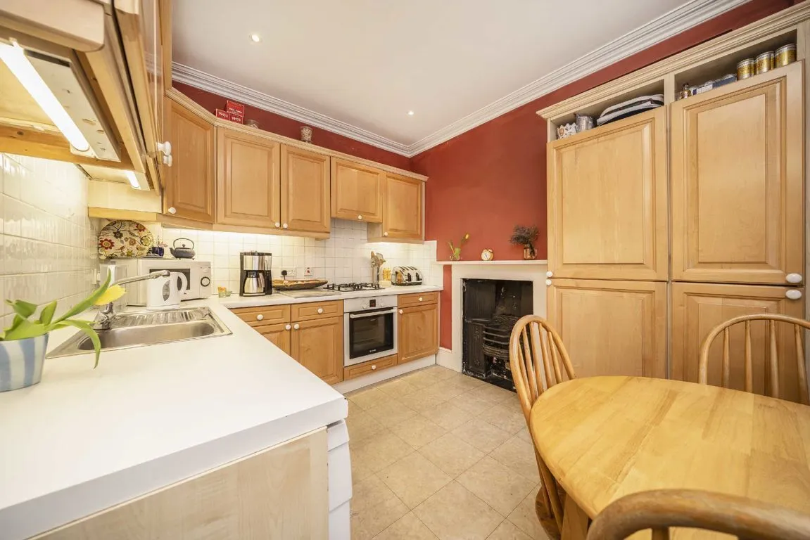 Clerkenwell Close, EC1R, photo 7