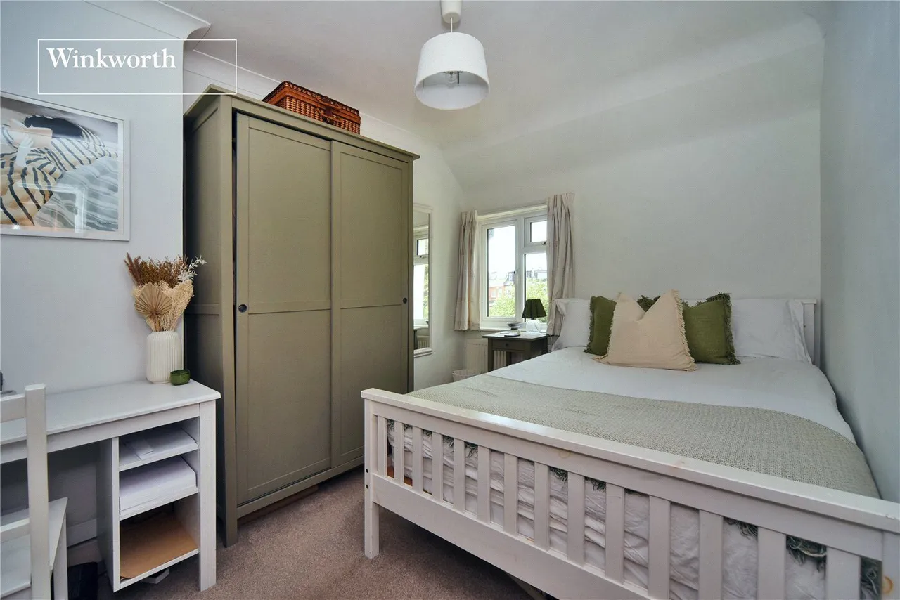 Brinkley Road, Worcester Park, KT4, photo 11