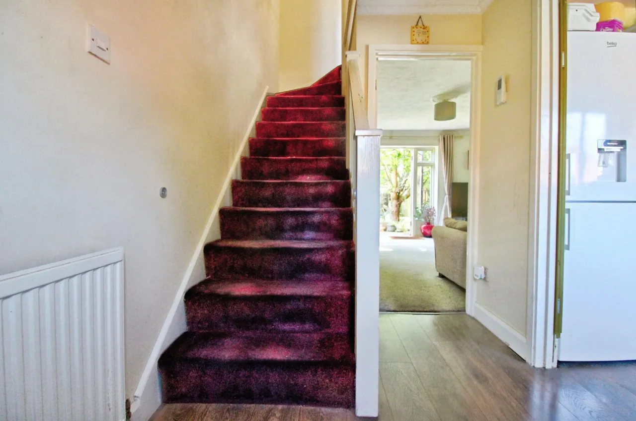 Aragon Close, Romford, RM5, photo 5
