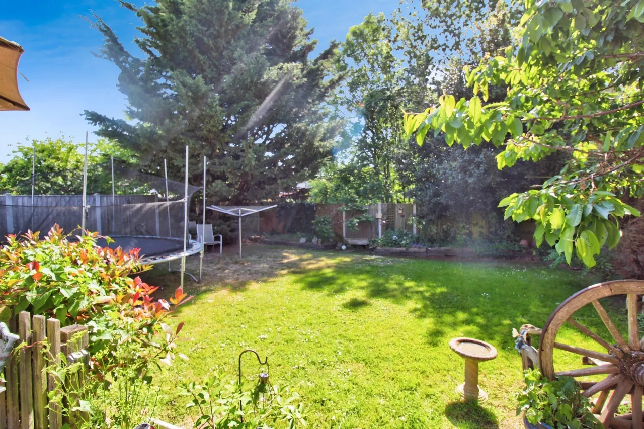 Aragon Close, Romford, RM5, photo 14
