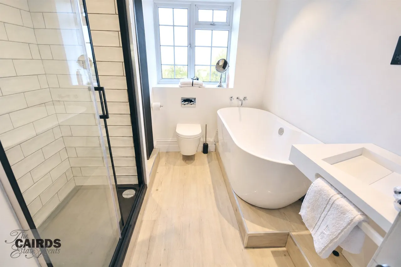 Alexandra Road, Epsom, KT17, photo 6