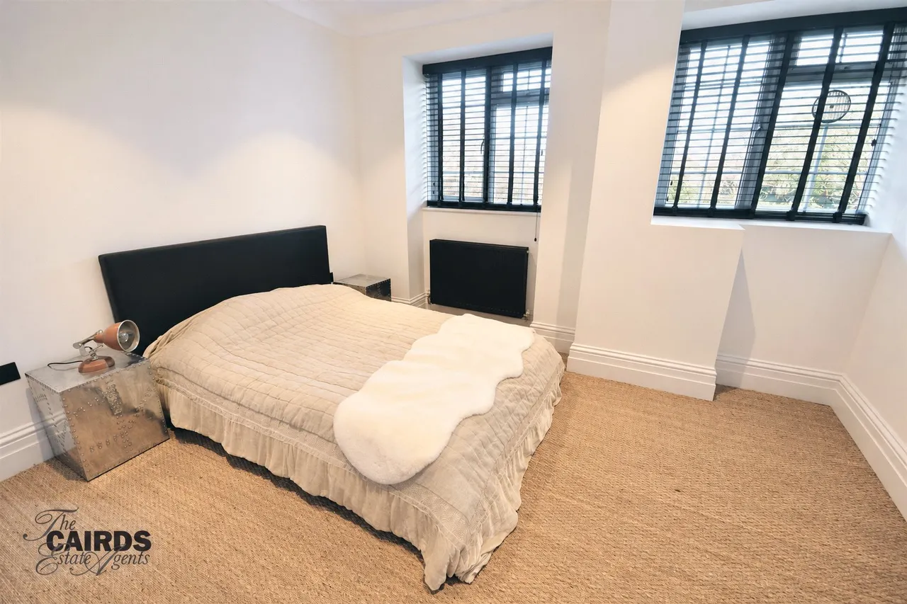 Alexandra Road, Epsom, KT17, photo 7