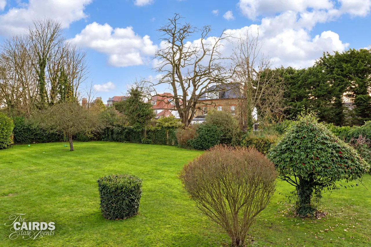 Alexandra Road, Epsom, KT17, photo 8