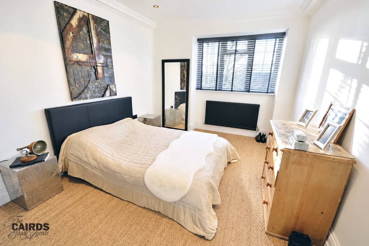 Alexandra Road, Epsom, KT17, photo 5