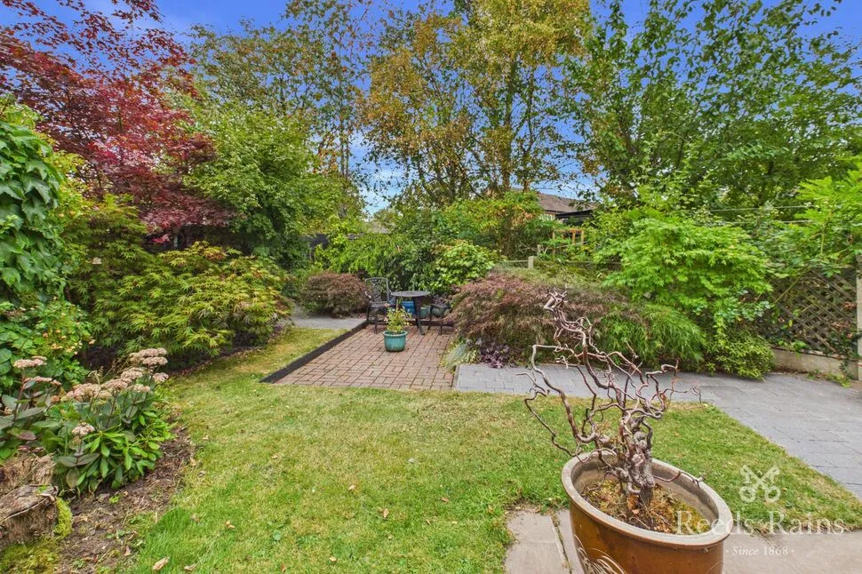 Stevenage Drive, Macclesfield, Cheshire, SK11, photo 9