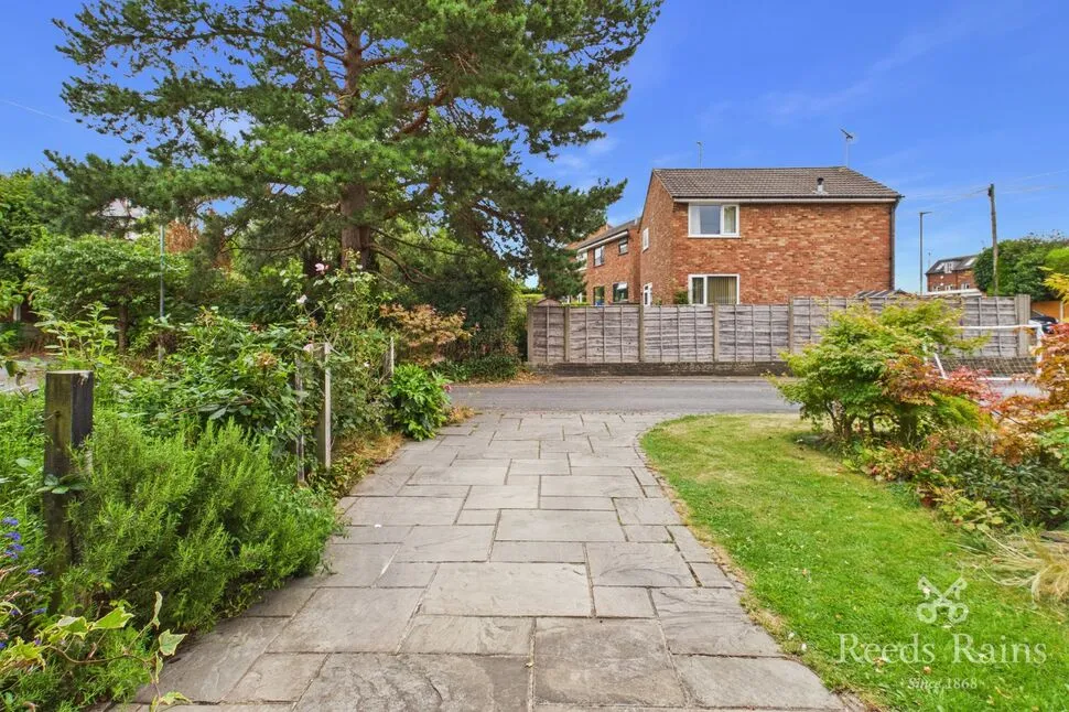 Stevenage Drive, Macclesfield, Cheshire, SK11, photo 10