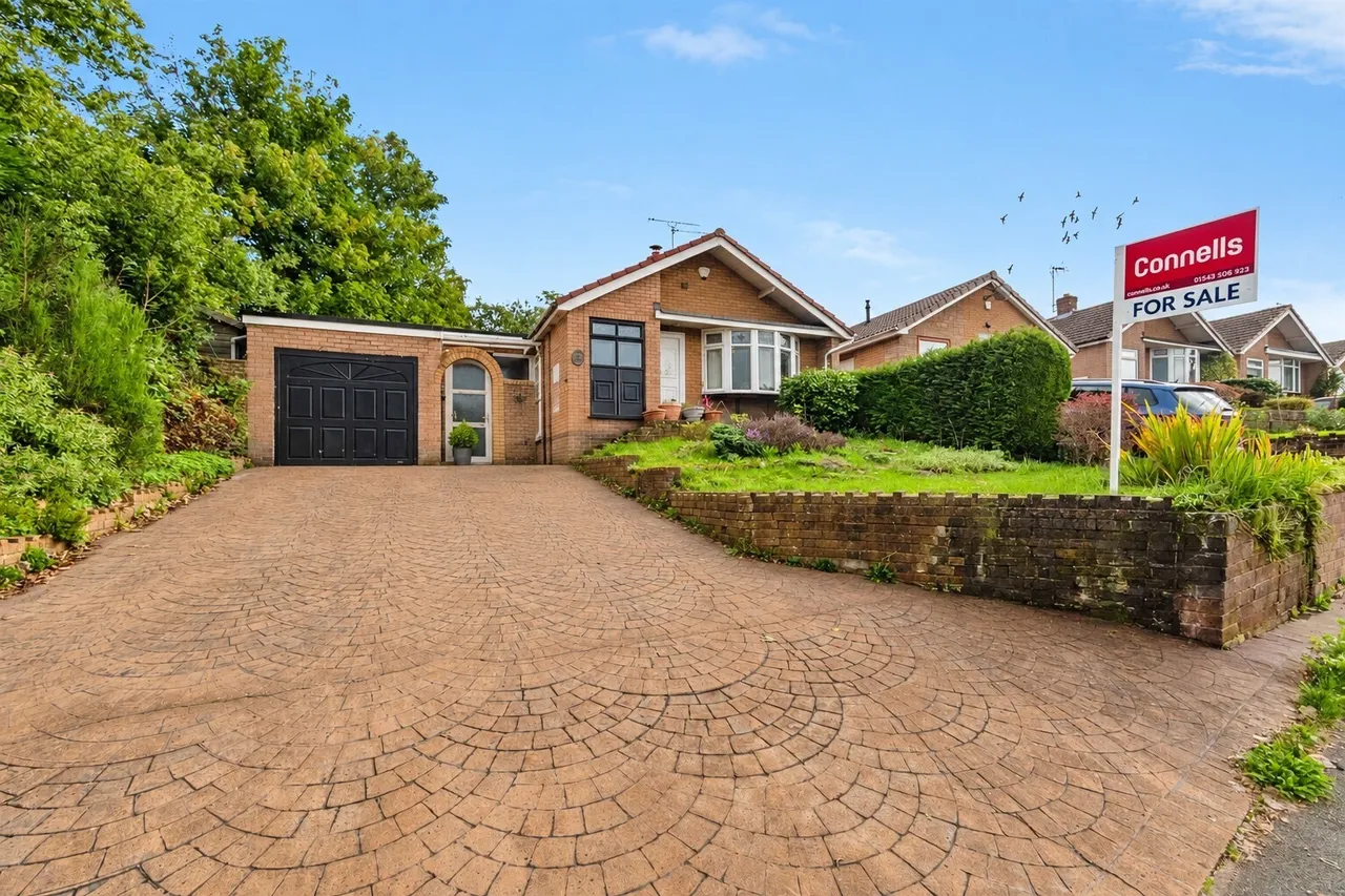 3 bed house for sale, Heath Street, Hednesford, WS12
